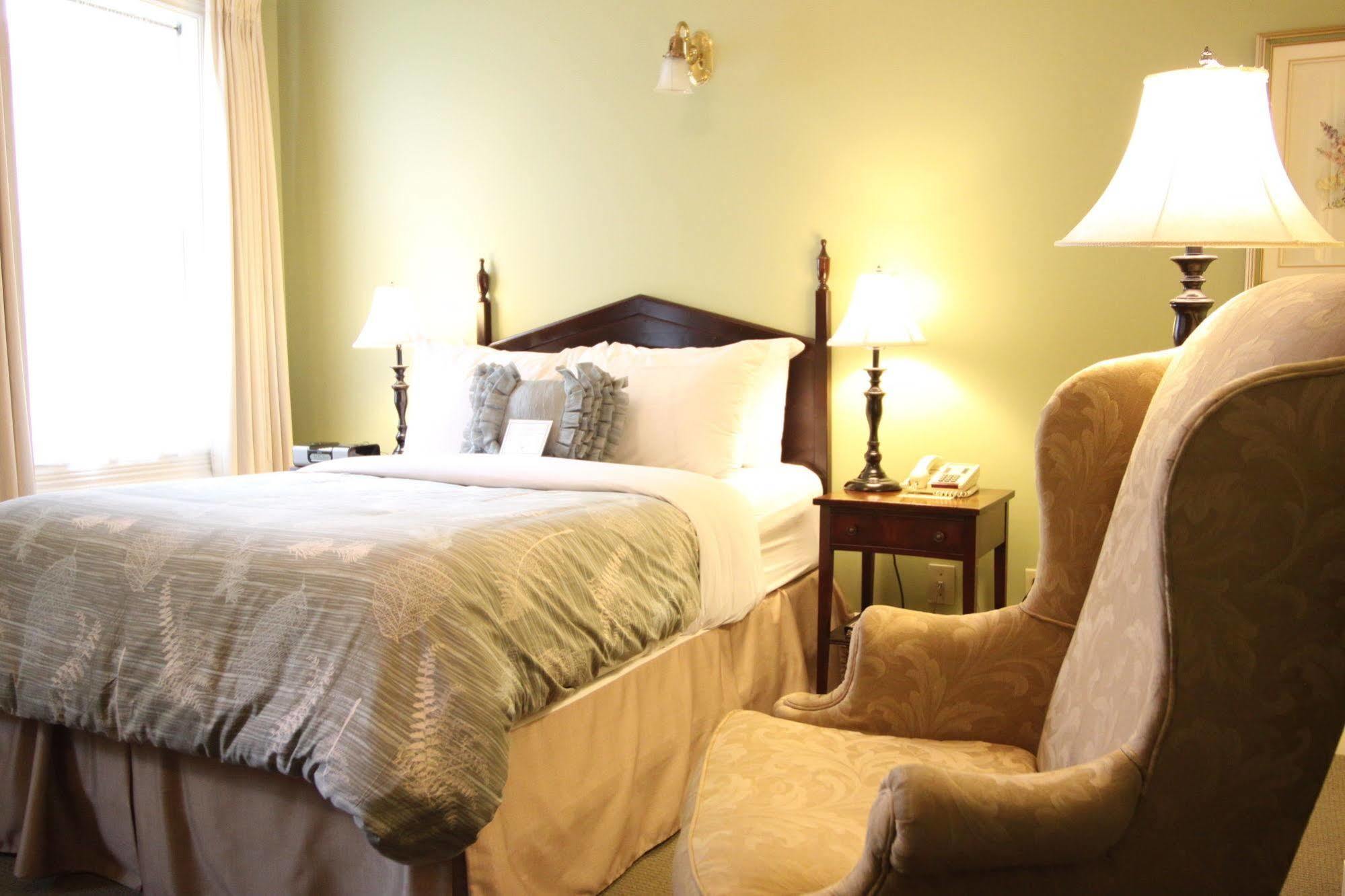 The Halliburton Inn Halifax